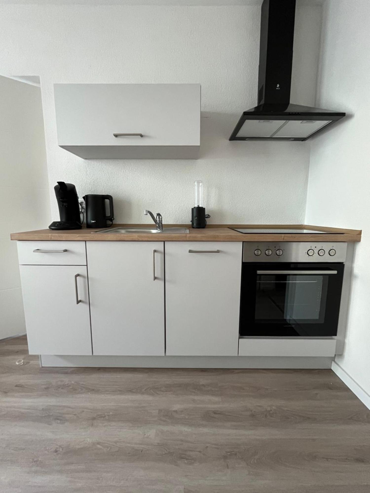 Black Forest City Apartment Mit Kostenlosem Parkplatz Friburgo de Brisgovia Exterior foto
