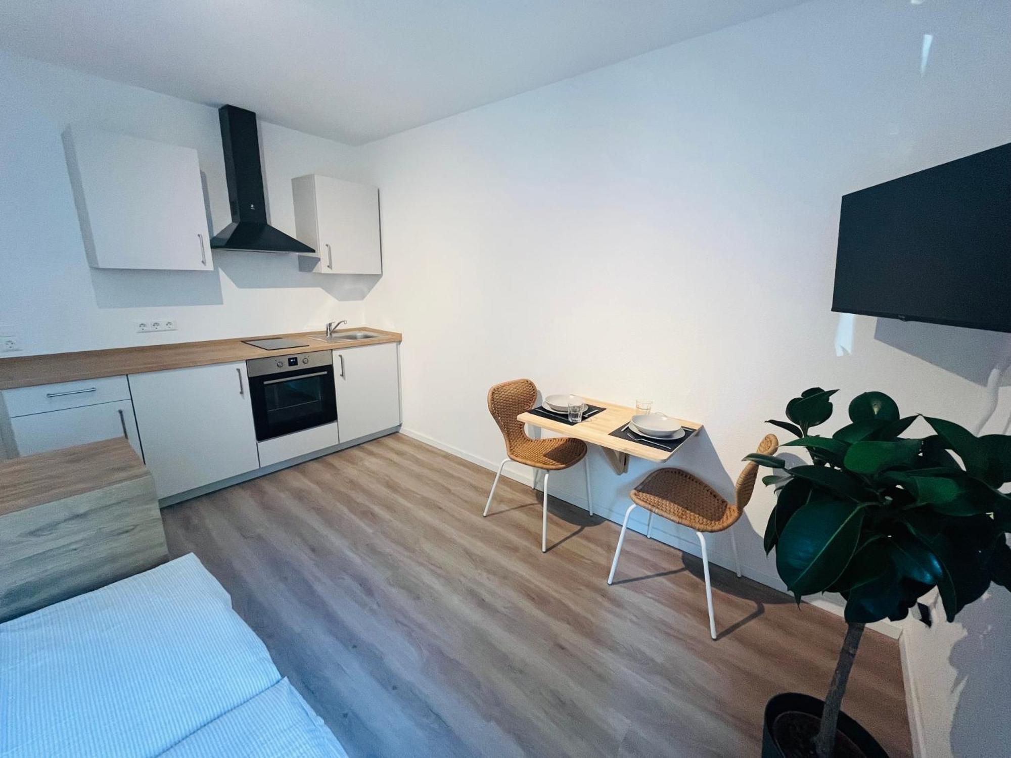Black Forest City Apartment Mit Kostenlosem Parkplatz Friburgo de Brisgovia Exterior foto